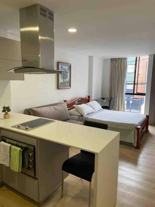 Apartaestudio Galerias Loft 2051 Apartment Bogota Luaran gambar